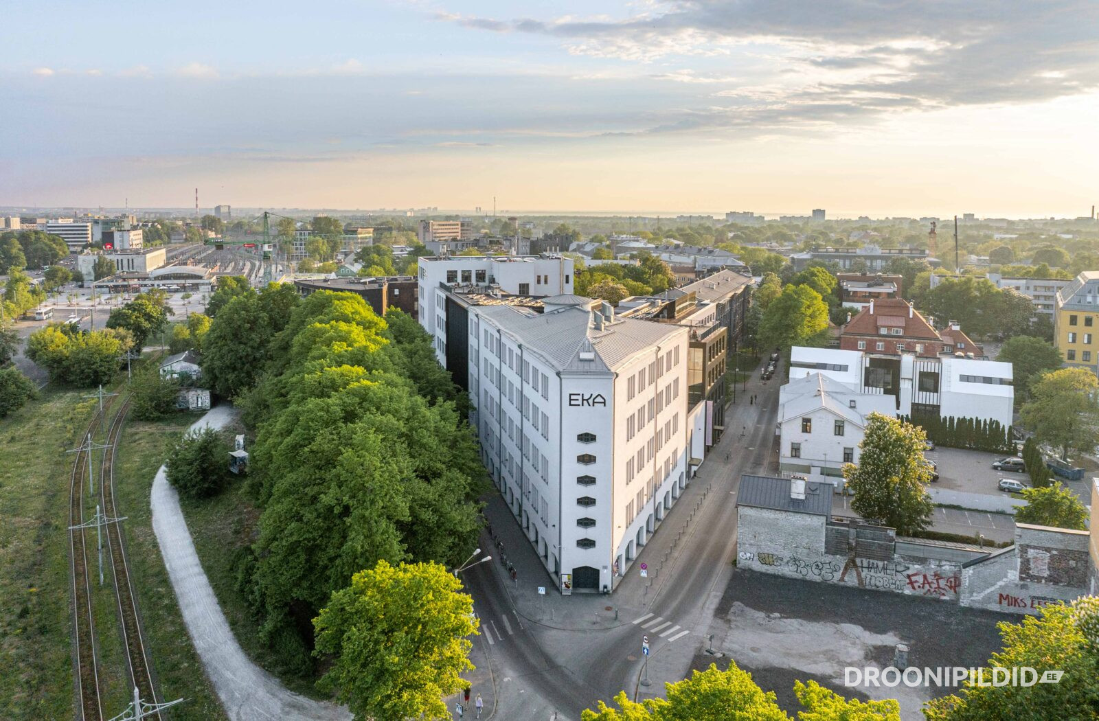 Eesti Kunstiakadeemia, EKA, Põhja pst 7, Kalamaja, Vanalinna siluett, Toompea, droonipildid, droonipildid Tallinnast