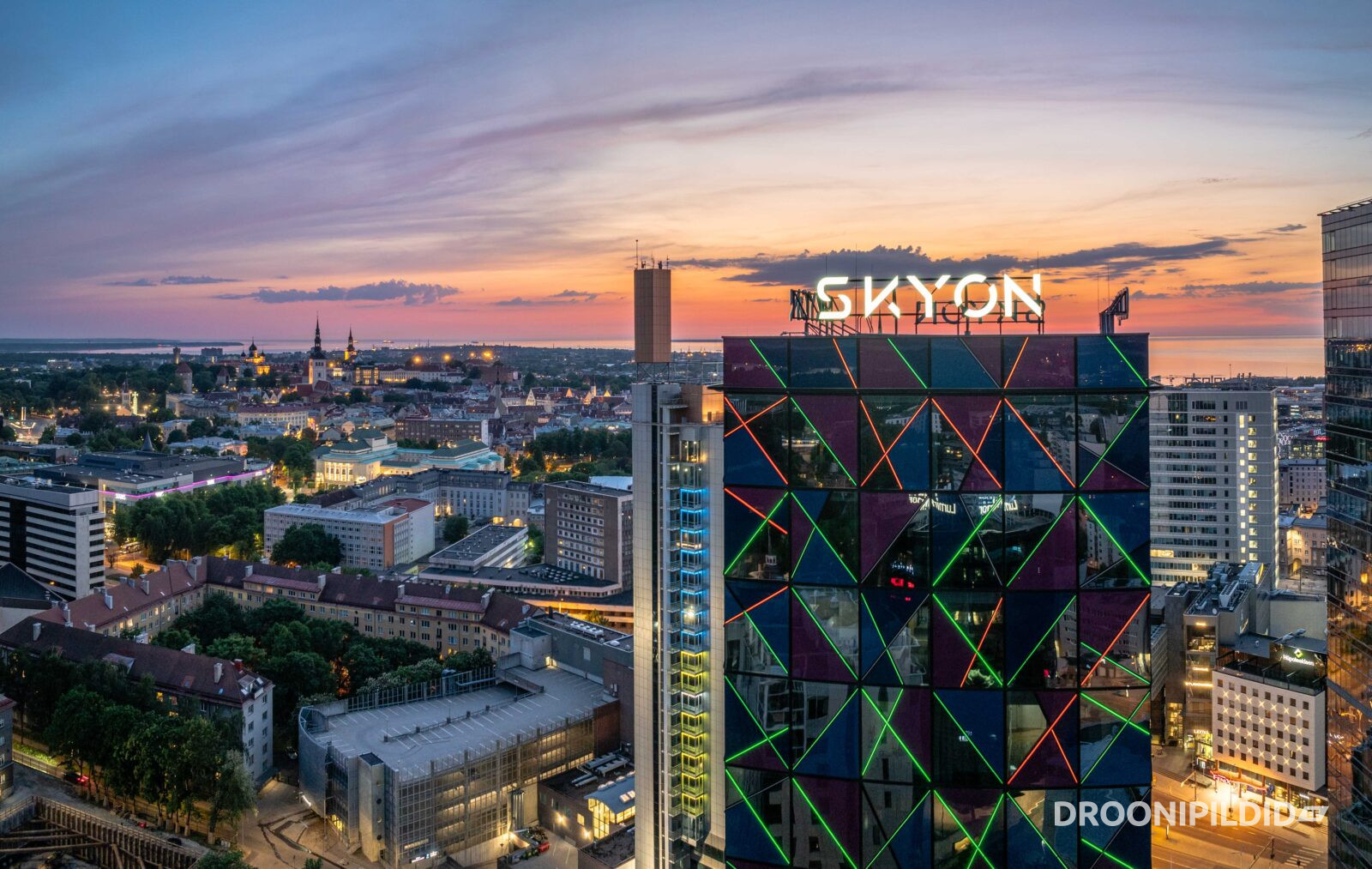 Skyon, Skyon Tallinn, makati, Tornimäe, Skyon kõrghoone, Coop, Coop panga peahoone, Coop panga peakontor, Skyon pilvelõhkuja, Capital Mill, Skyon