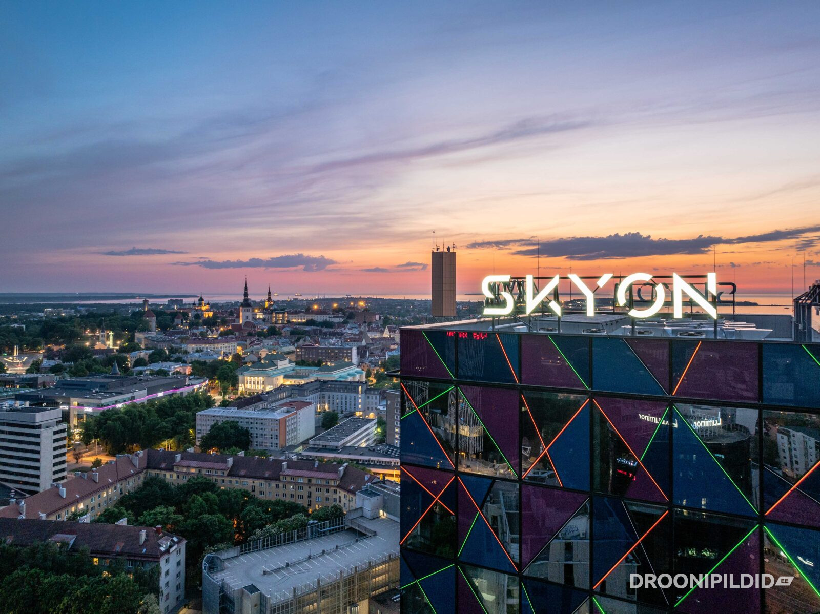 Skyon, Skyon Tallinn, makati, Tornimäe, Skyon kõrghoone, Coop, Coop panga peahoone, Coop panga peakontor, Skyon pilvelõhkuja, Capital Mill, Skyon