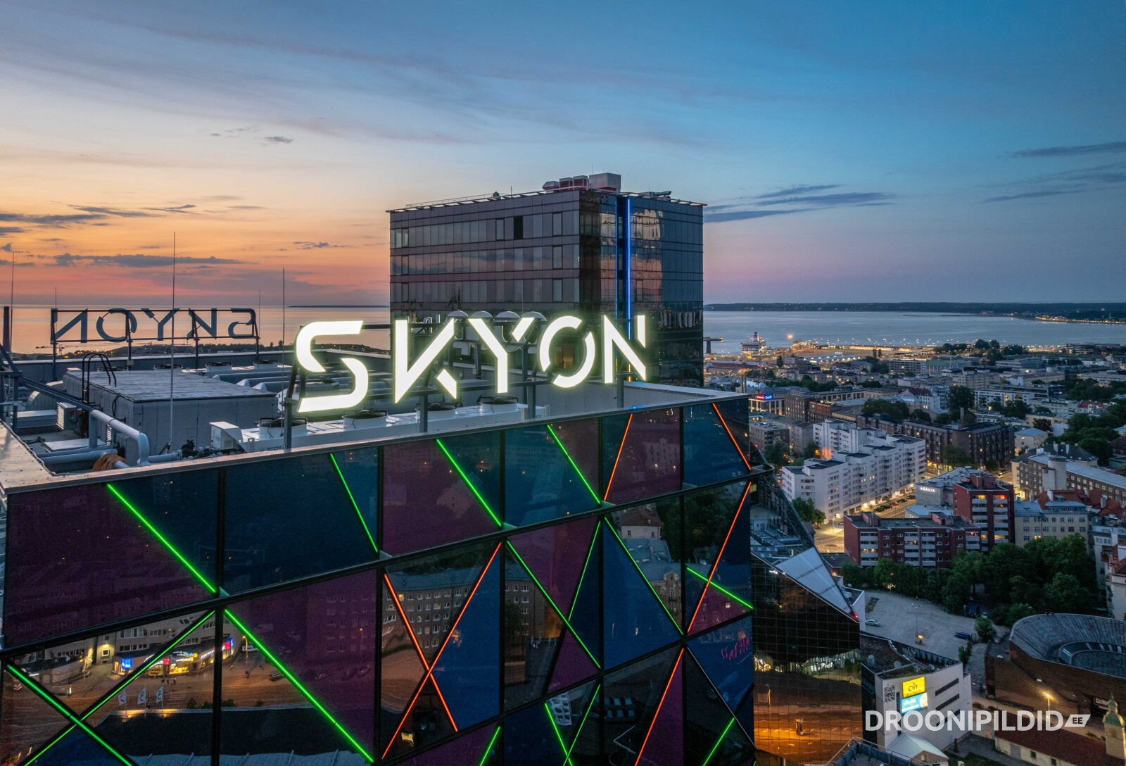 Skyon, Skyon Tallinn, makati, Tornimäe, Skyon kõrghoone, Coop, Coop panga peahoone, Coop panga peakontor, Skyon pilvelõhkuja, Capital Mill, Skyon