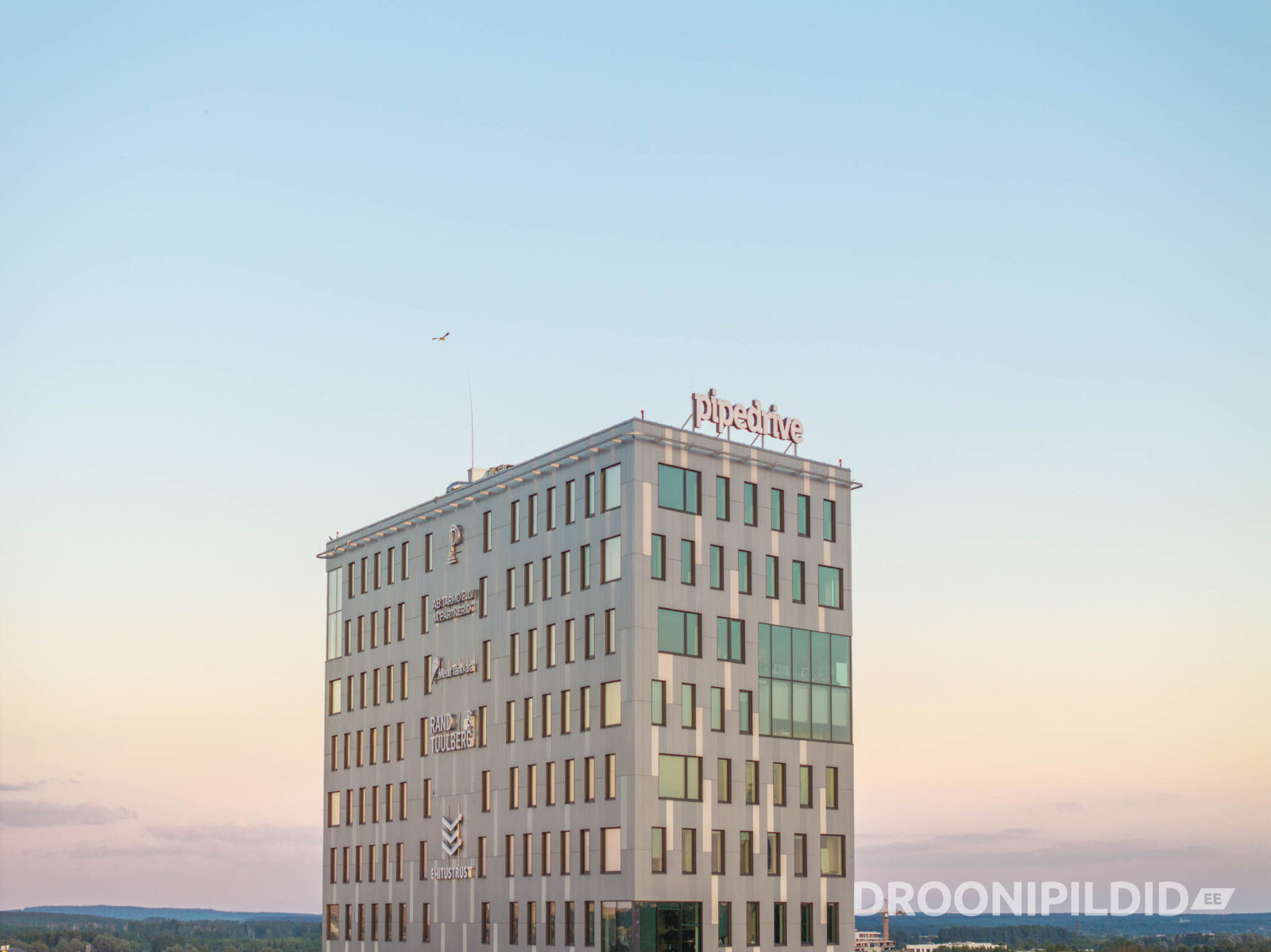 Paju 2 Tartu büroohoone droonifotod – Pipedrive, Rand & Tuulberg ja Ehitustrust